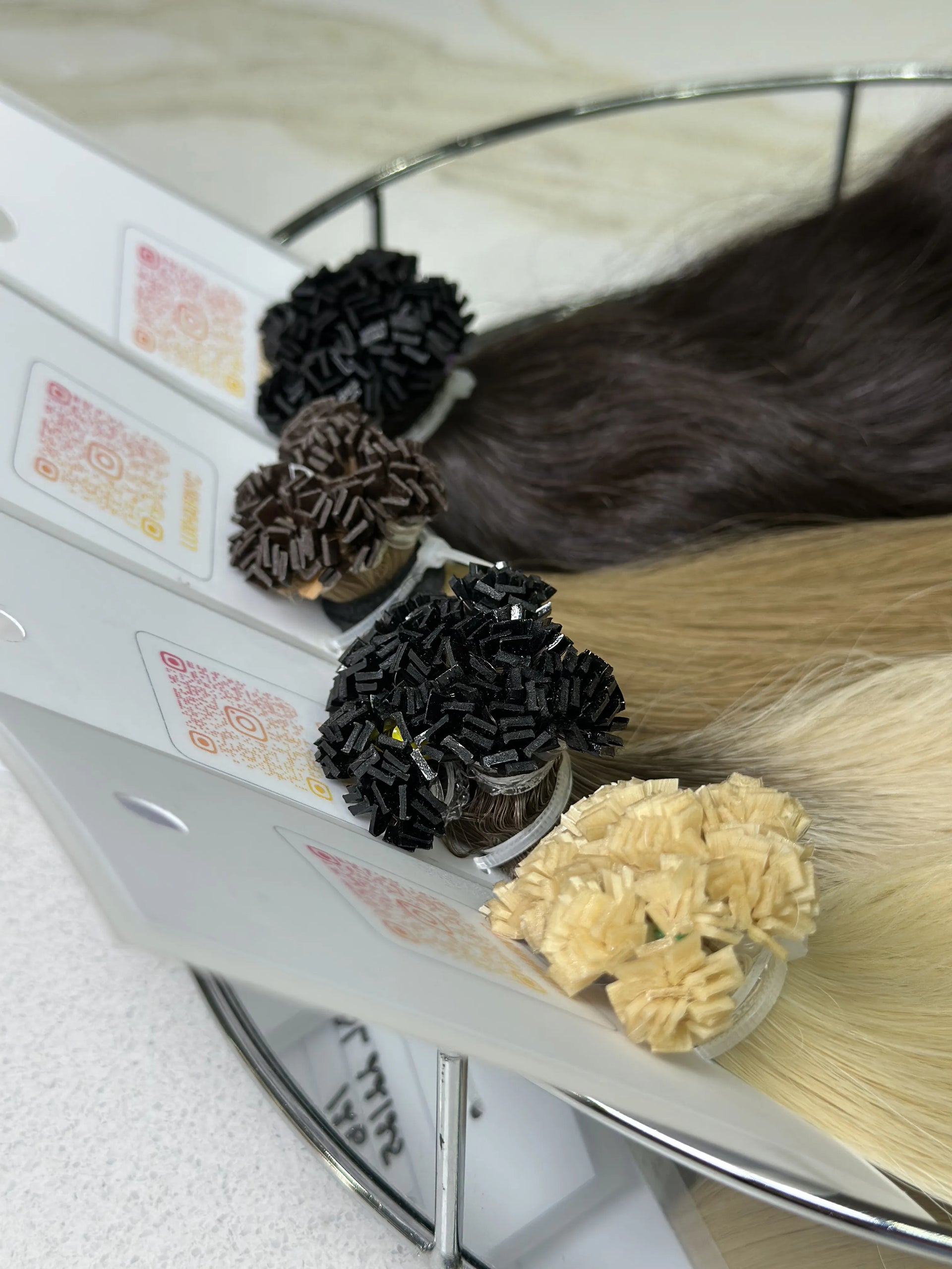 K-tip Slavic hair, colored, wavy 22 inch, 119gr, 240 str