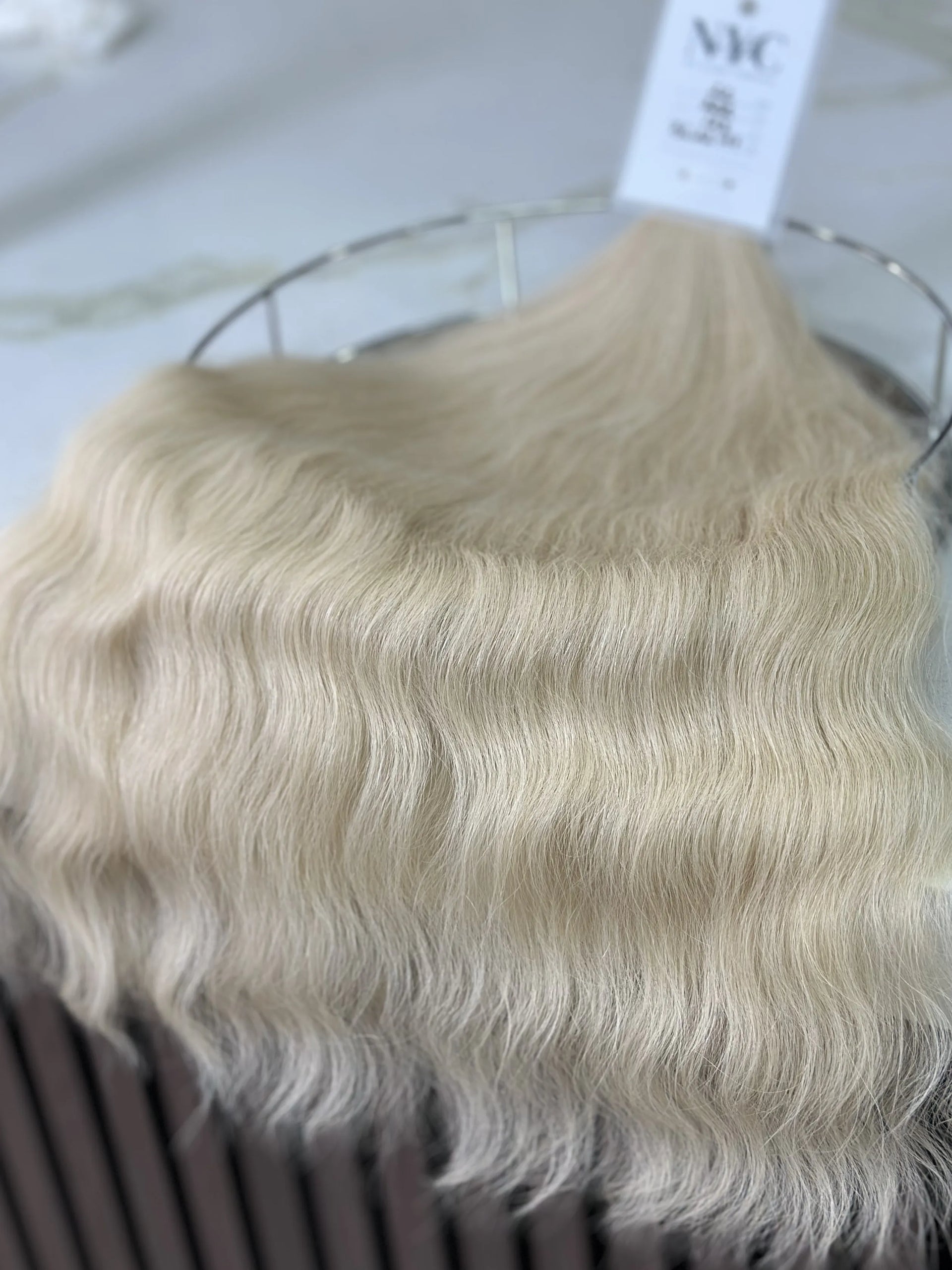 K-tip Slavic hair, colored, wavy 22 inch, 123gr, 202 str