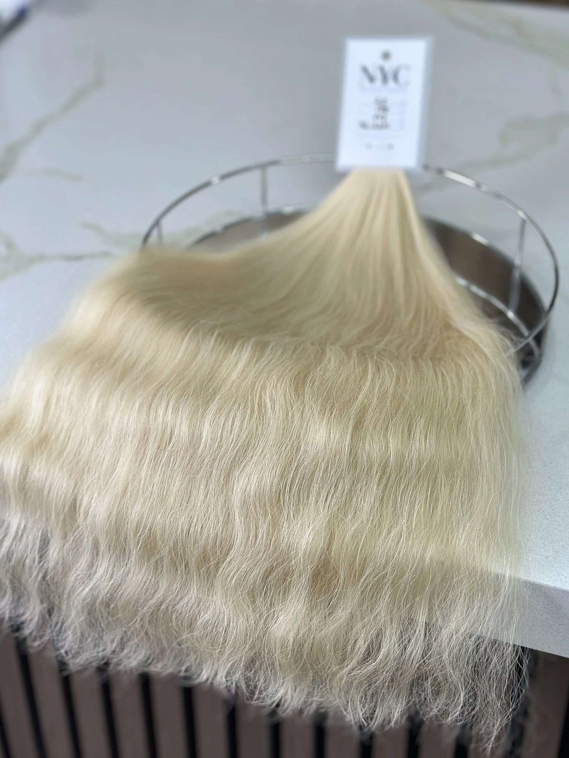 K-tip Slavic hair, colored, wavy 22 inch, 113gr, 179str