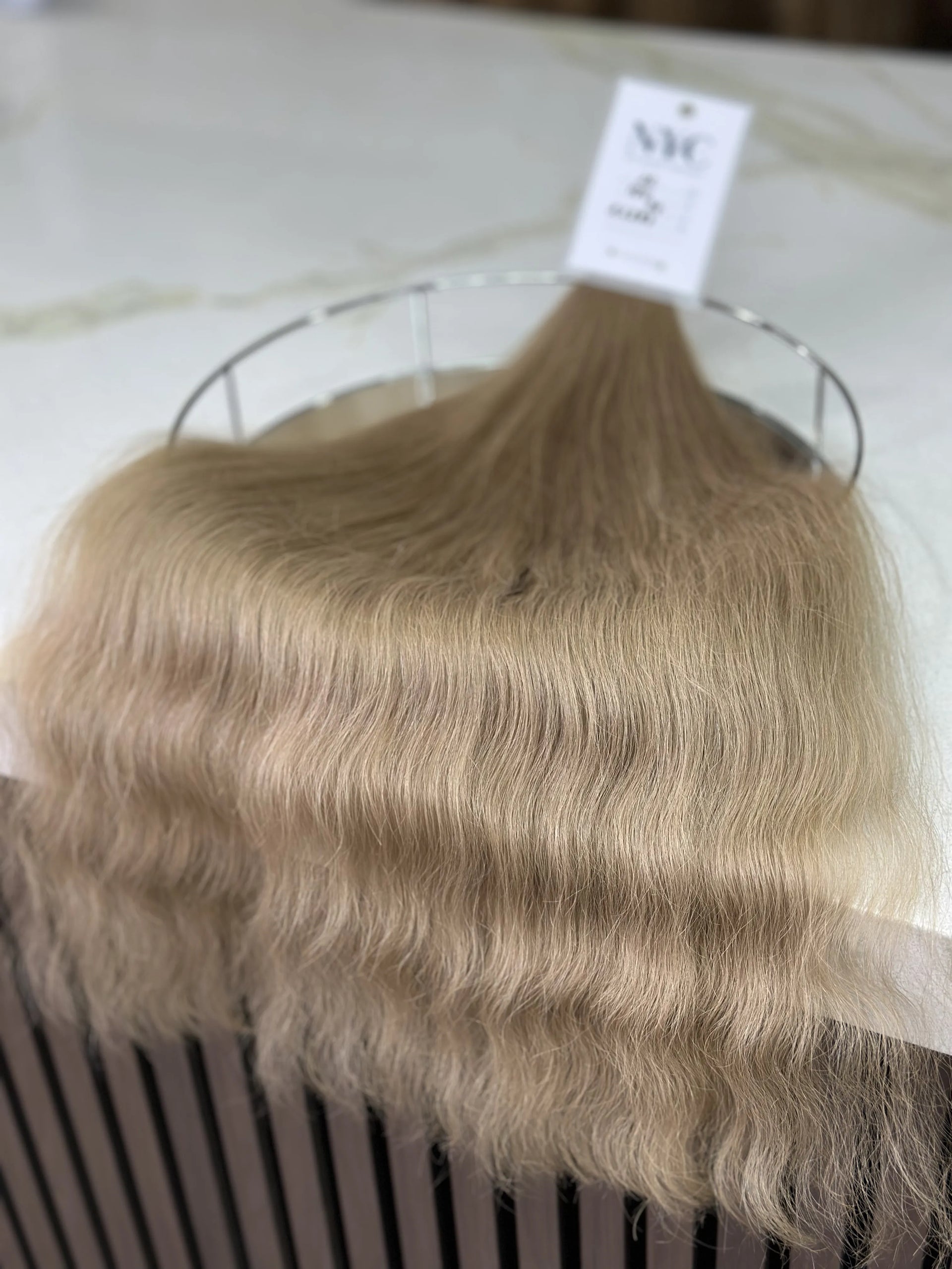 K-tip Slavic hair, colored, wavy 22 inch, 94gr, 184str