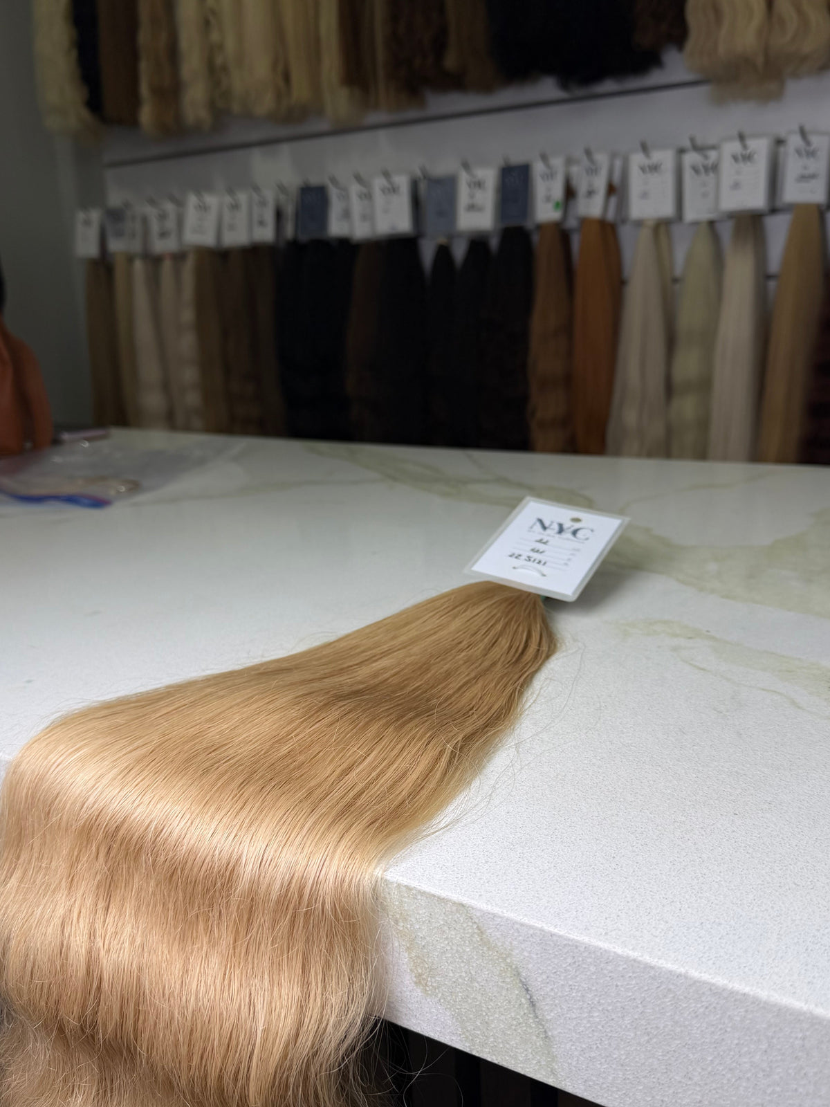 Premium Slavic Colored Hair – Blonde Wavy Bulk, 22 Inch, 121g
