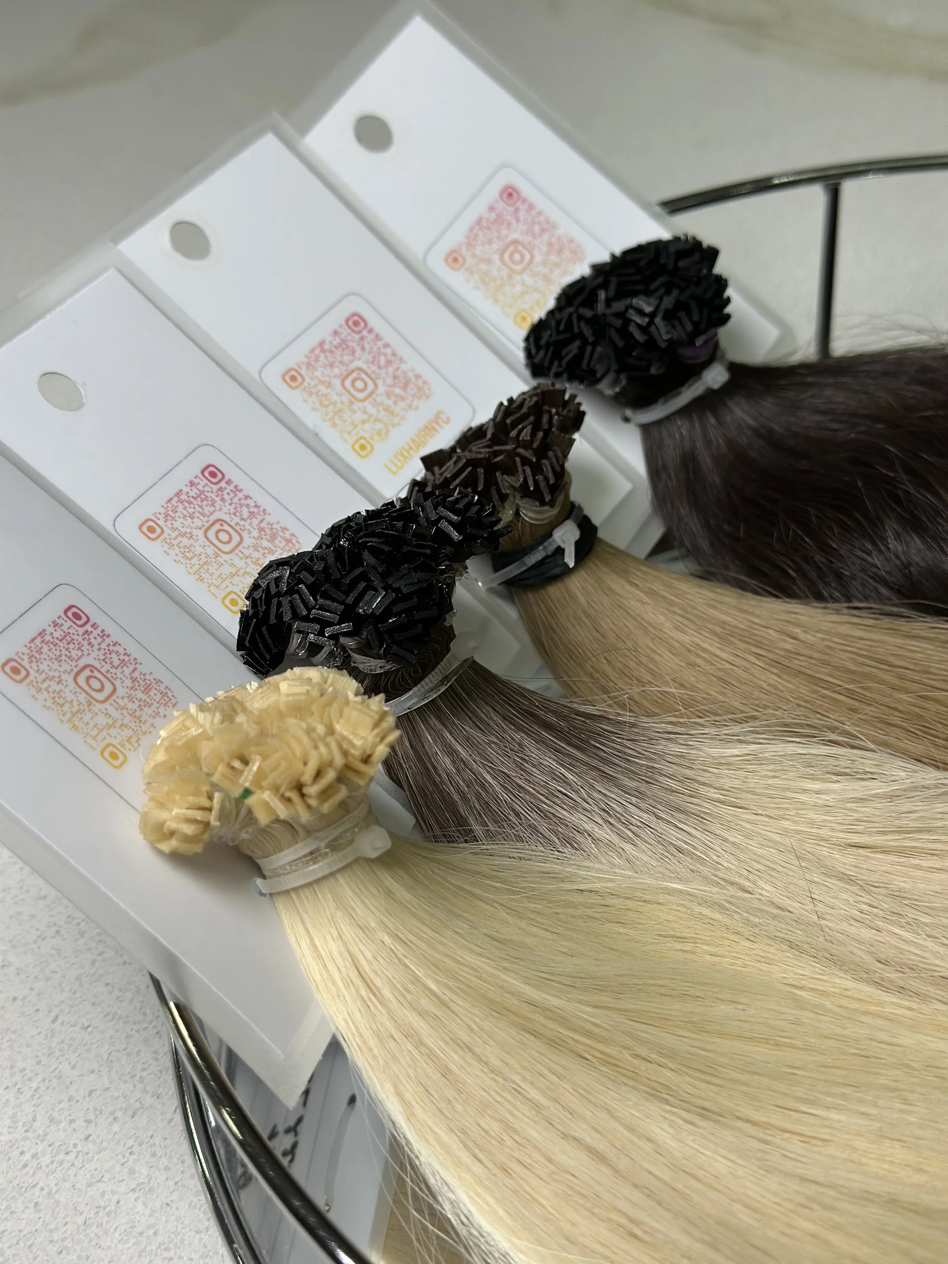 K-tip Slavic hair, colored, wavy 22 inch, 125gr, 220str