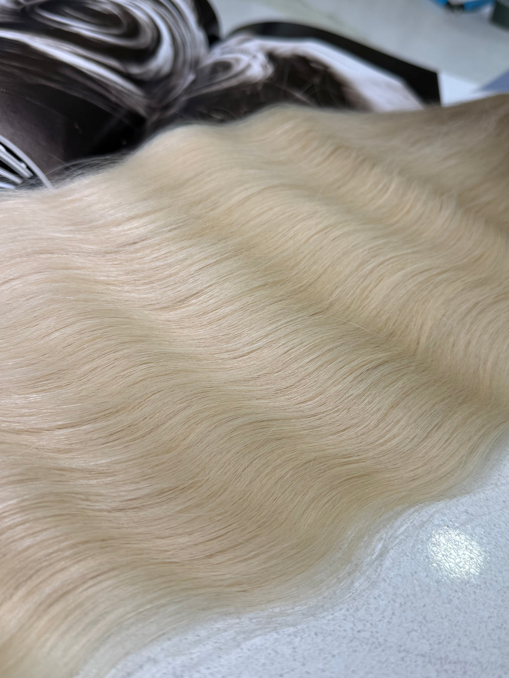 Premium Slavic Bulk Hair Straight – Wavy Blonde Ombre 24"