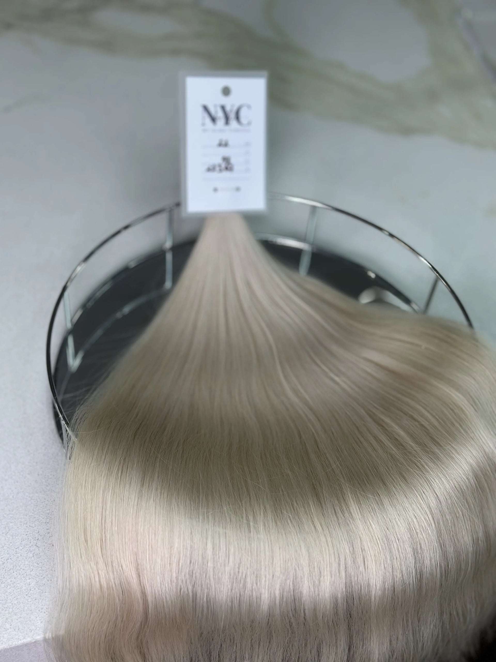 Bulk Slavic hair, colored ,wavy 22 inch: 97g