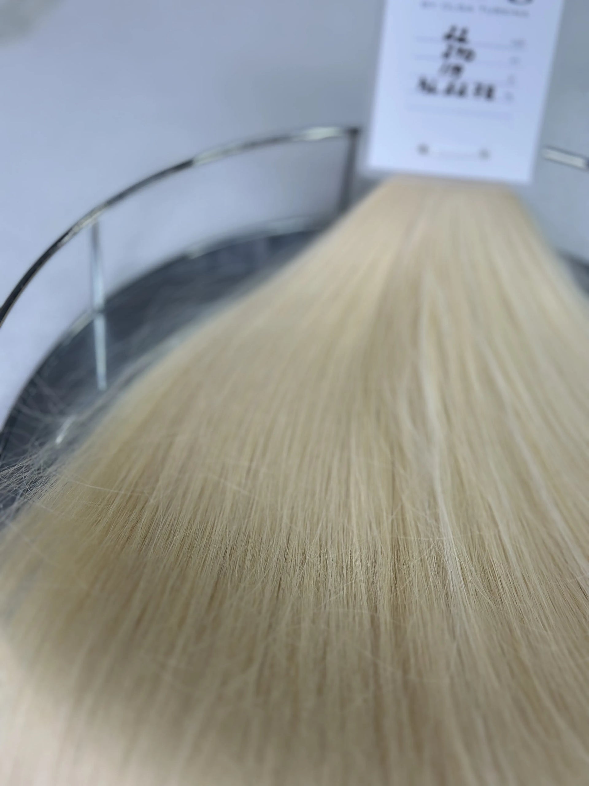 K-tip Slavic hair, colored, wavy 22 inch, 119gr, 240 str