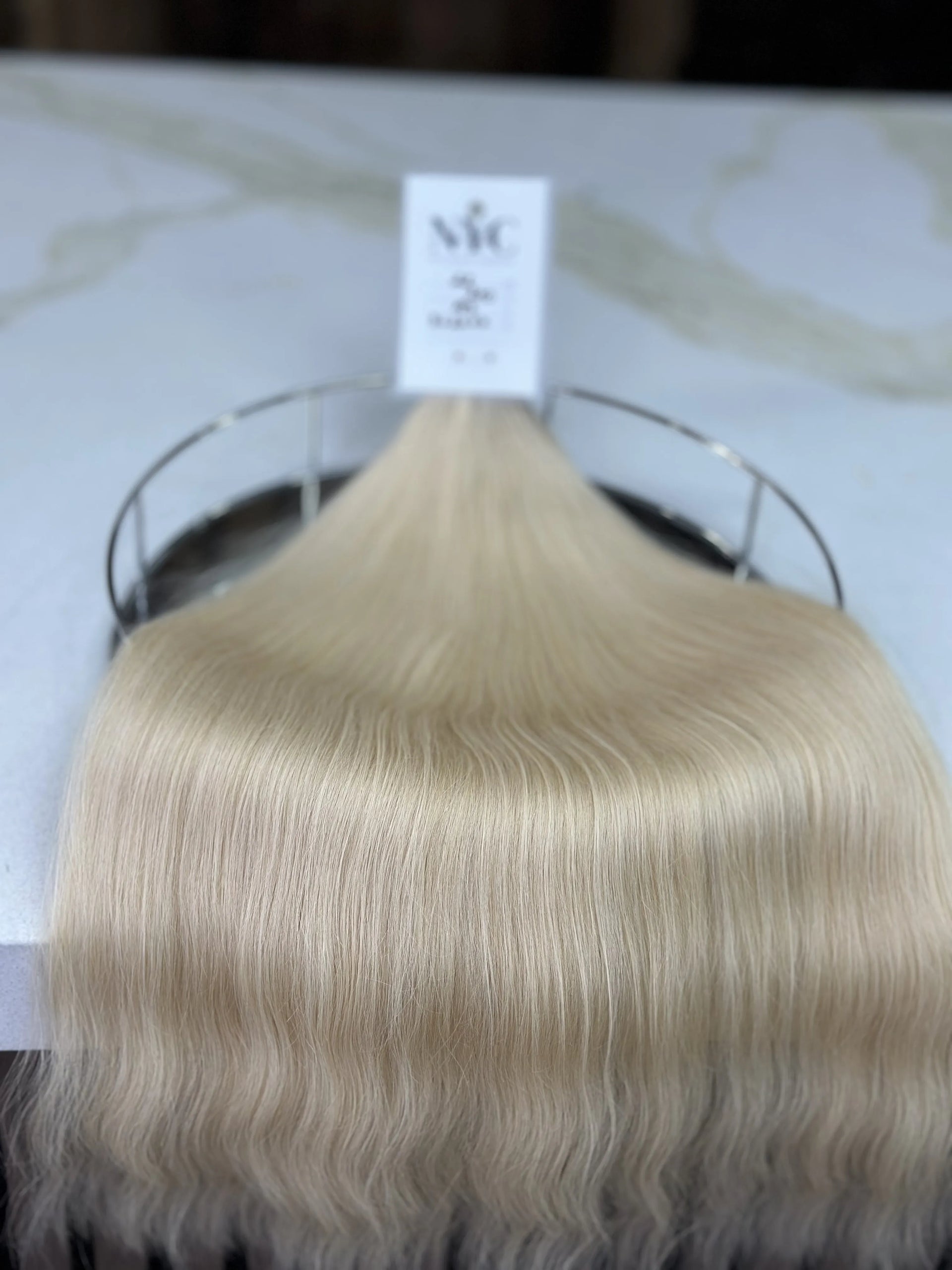 K-tip Slavic hair, colored, wavy 22 inch, 143gr, 240 str