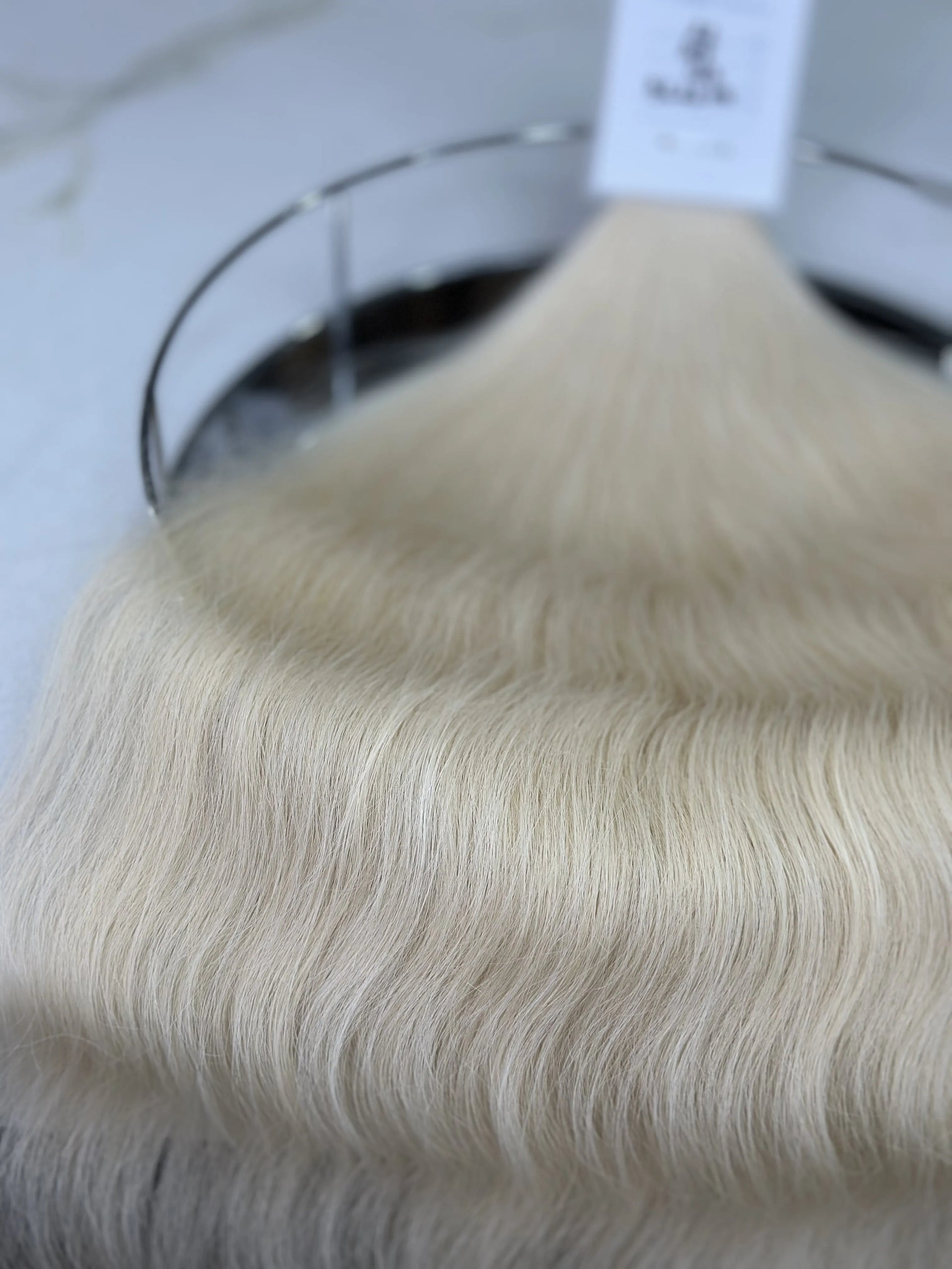 K-tip Slavic hair, colored, wavy 22 inch, 127gr, 219 str