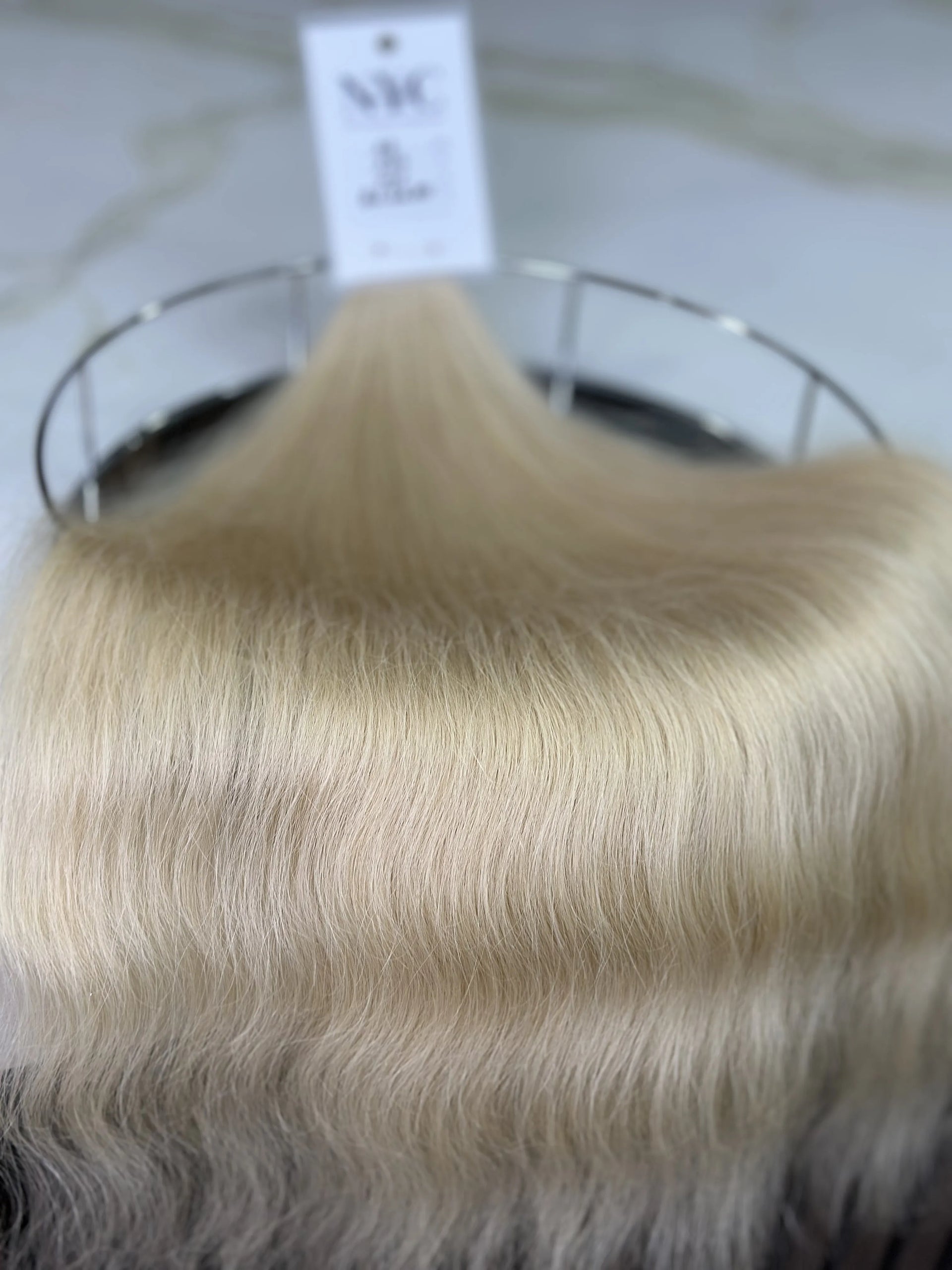 K-tip Slavic hair, colored, wavy 22 inch, 115gr, 233 str