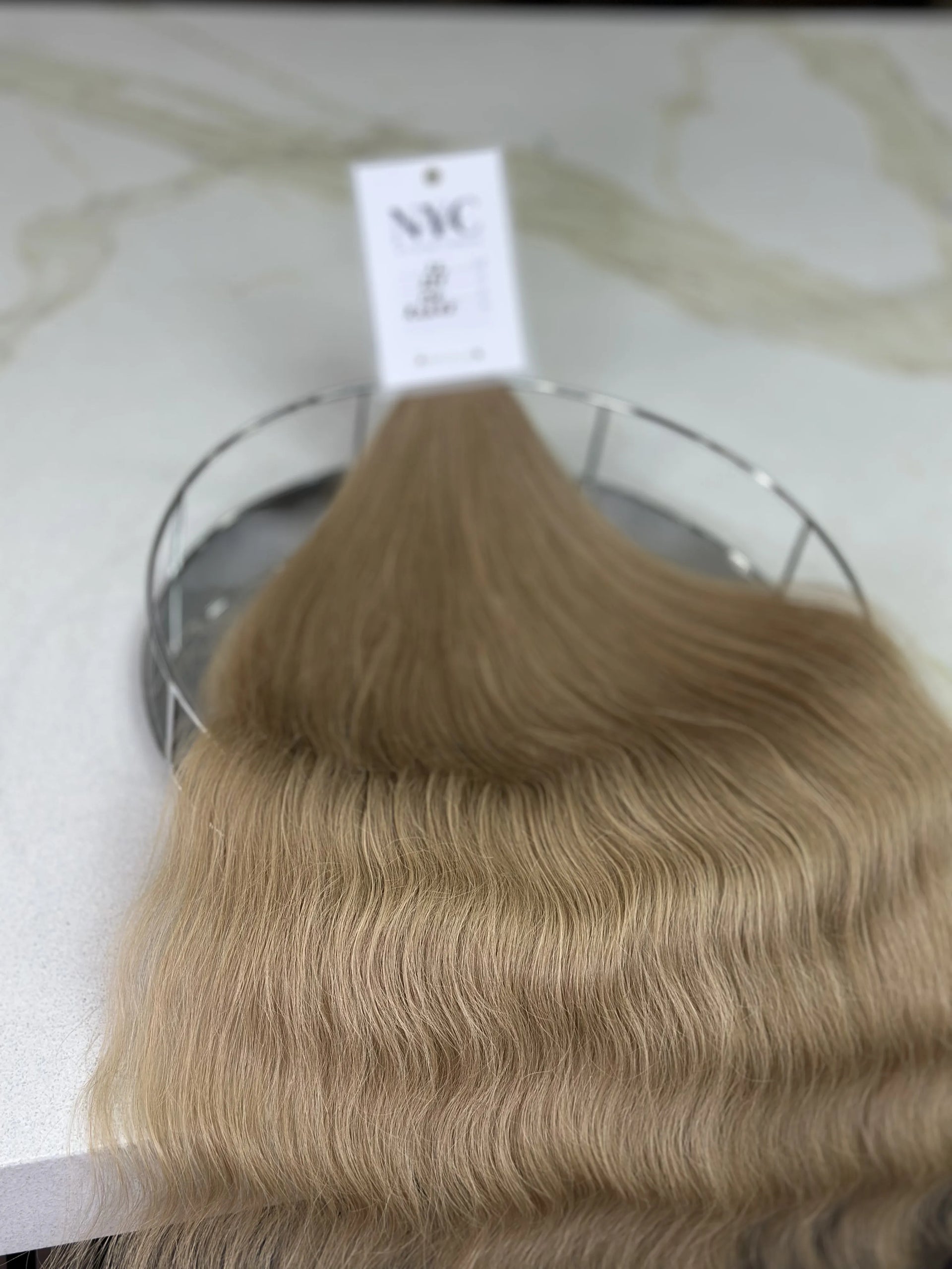 K-tip Slavic hair, colored, wavy 22 inch, 134gr, 281 str