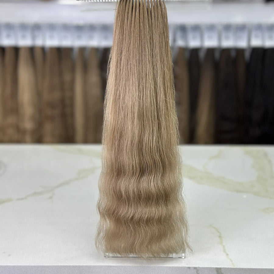 K-tip Slavic hair, colored, wavy 22 inch, 94gr, 184str