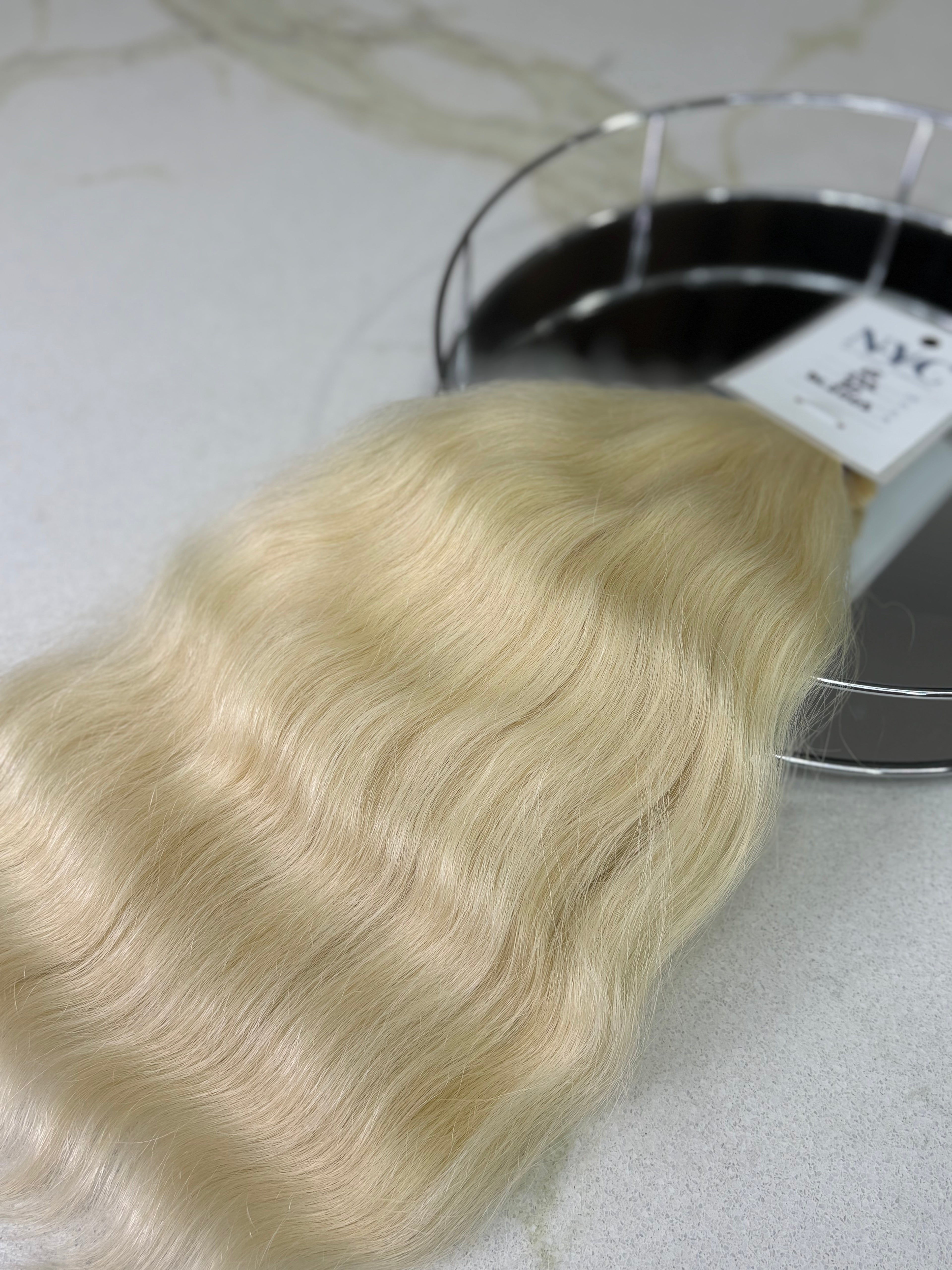 Premium Slavic K-Tip Extensions Blonde Wavy 15" | 232 Strands | 80 g