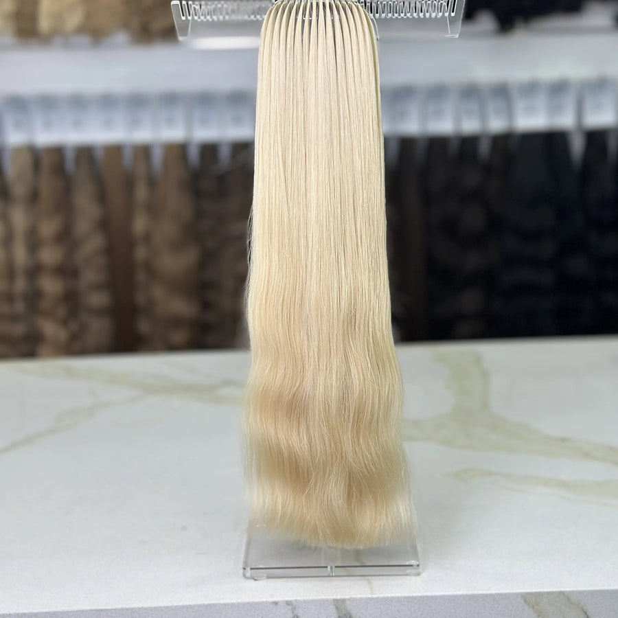 K-tip Slavic hair, colored, wavy 22 inch, 150gr, 261 str