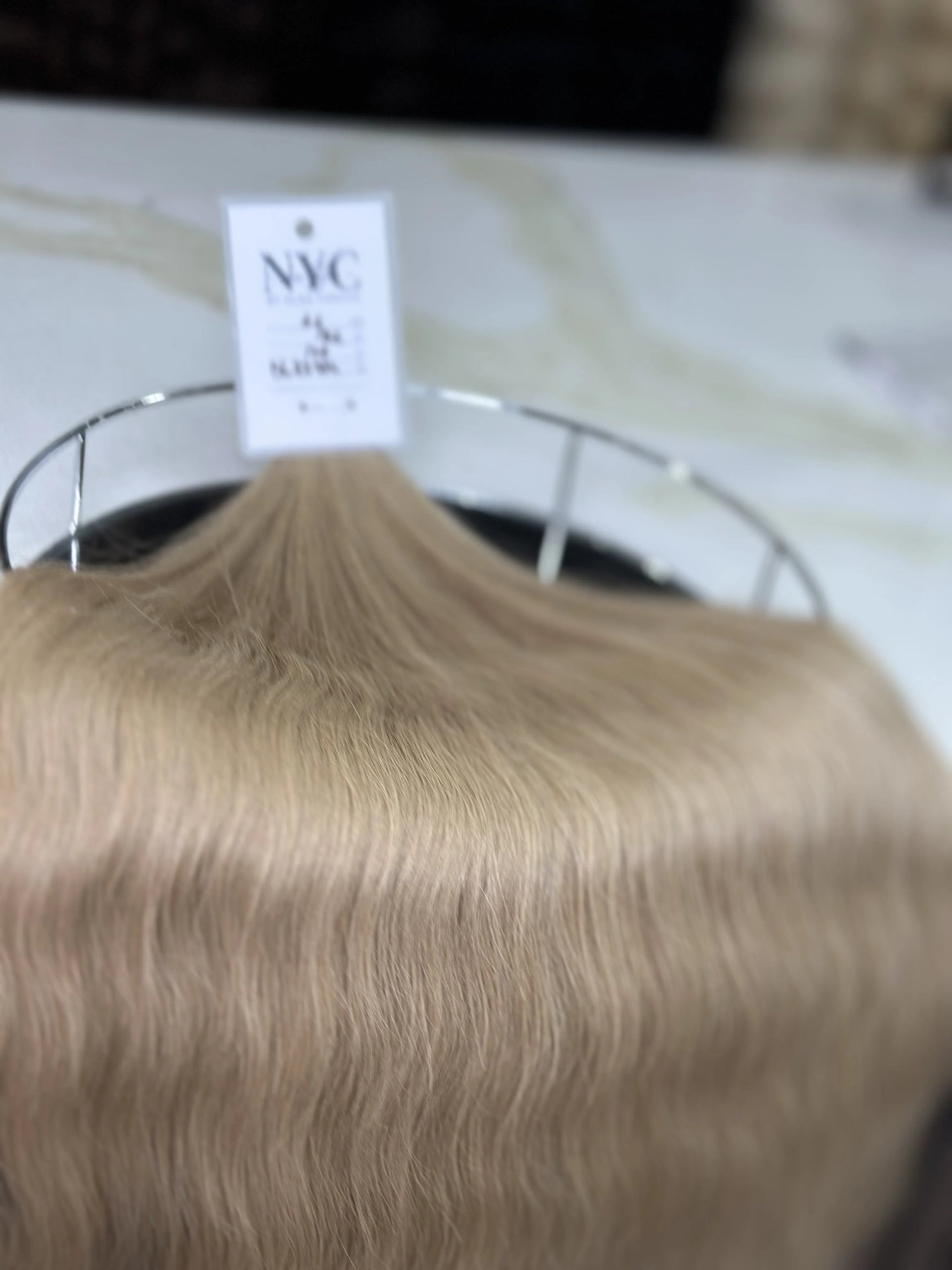 K-tip Slavic hair, colored, wavy 22 inch, 134gr, 192str