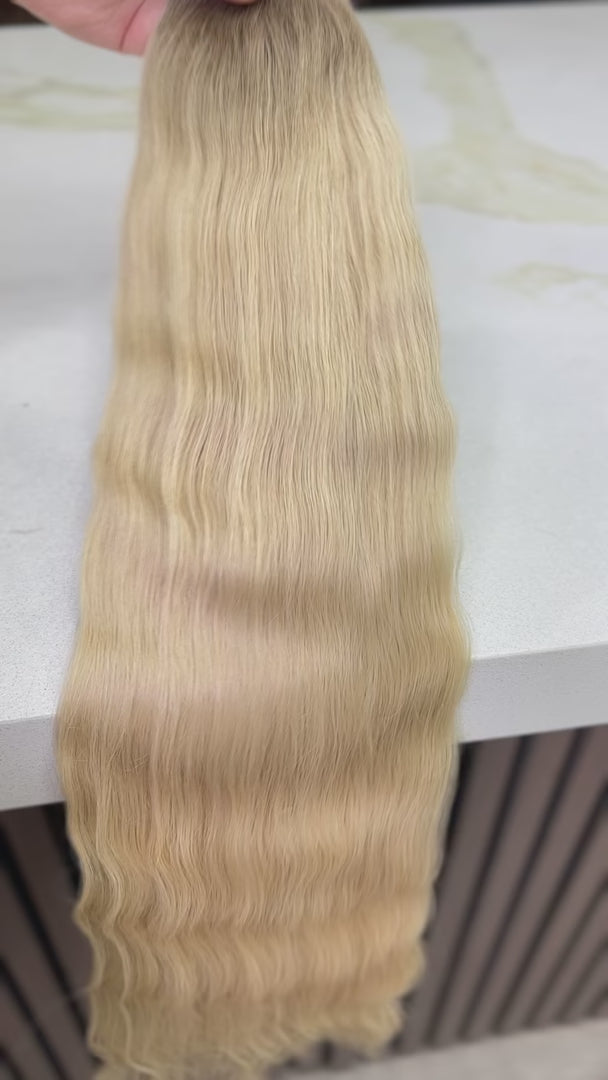 K-tip Slavic hair, colored, wavy 26 inch, 135gr, 221str