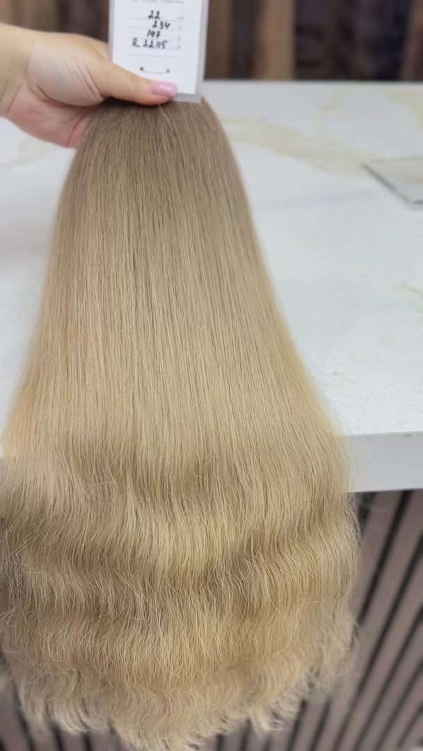 K-tip Slavic hair, colored, wavy 22 inch, 137gr, 234str