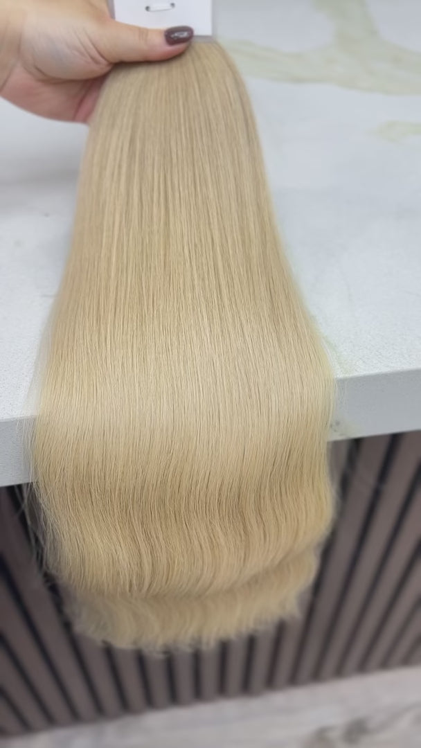 K-tip Slavic hair, colored, wavy 22 inch, 113gr, 175str