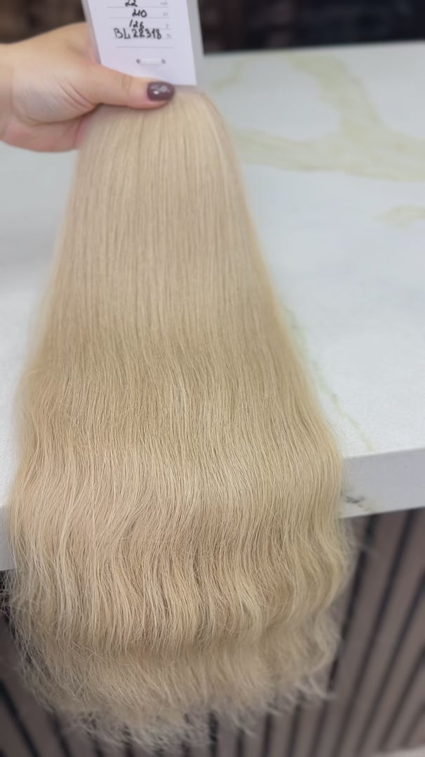 K-tip Slavic hair, colored, wavy 22 inch, 123gr, 210 str