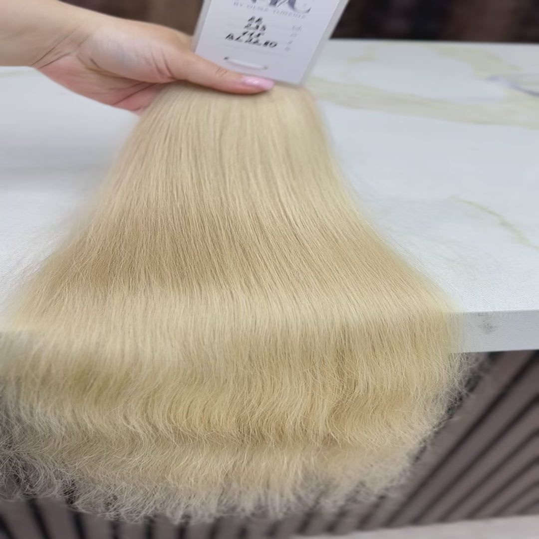 K-tip Slavic hair, colored, wavy 22 inch, 115gr, 233 str