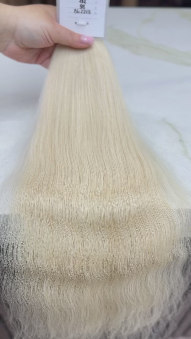 K-tip Slavic hair, colored, wavy 22 inch, 98gr, 182str