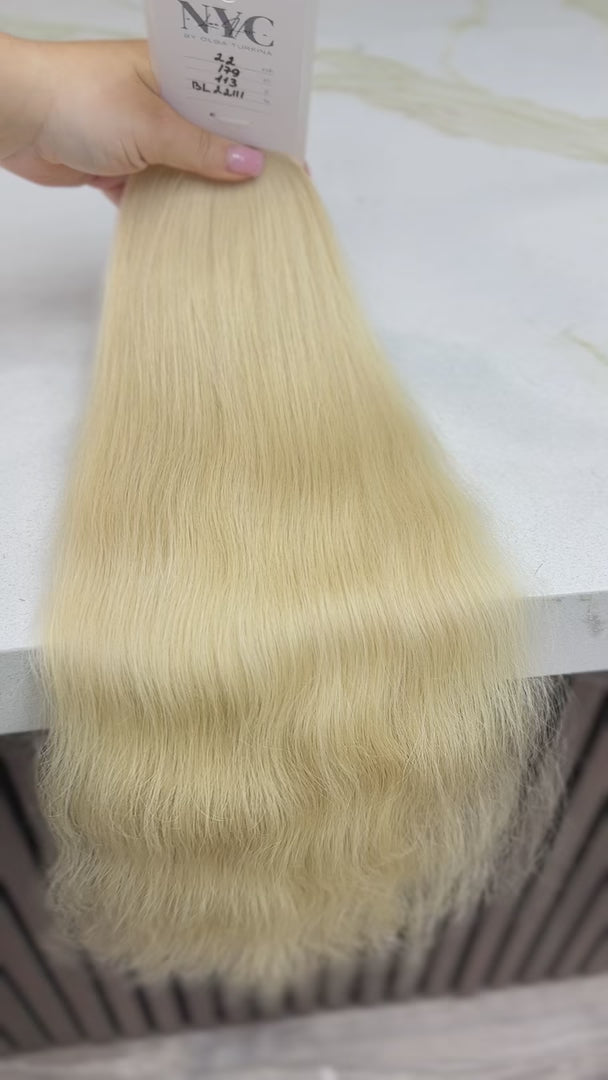 K-tip Slavic hair, colored, wavy 22 inch, 113gr, 179str