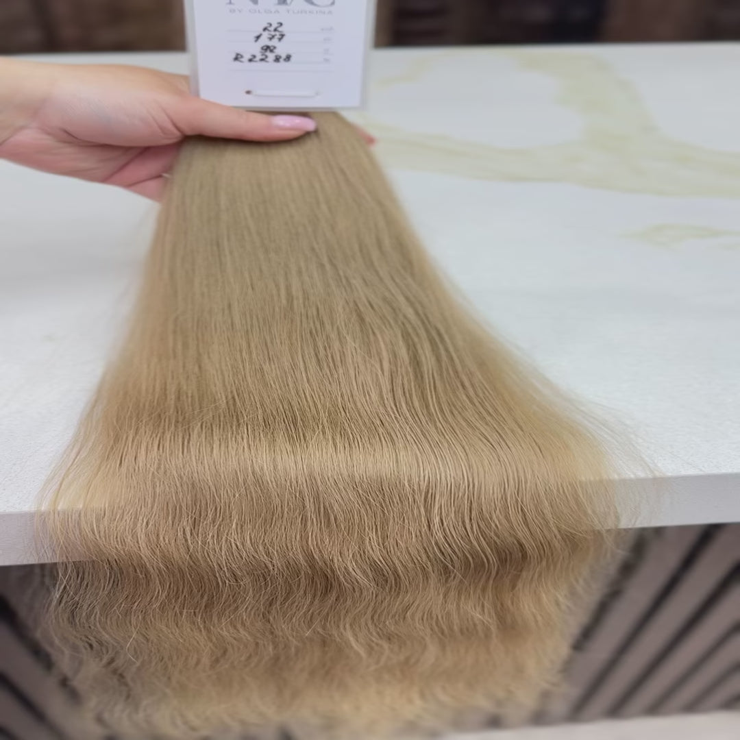 K-tip Slavic hair, colored, wavy 22 inch, 94gr, 177 str